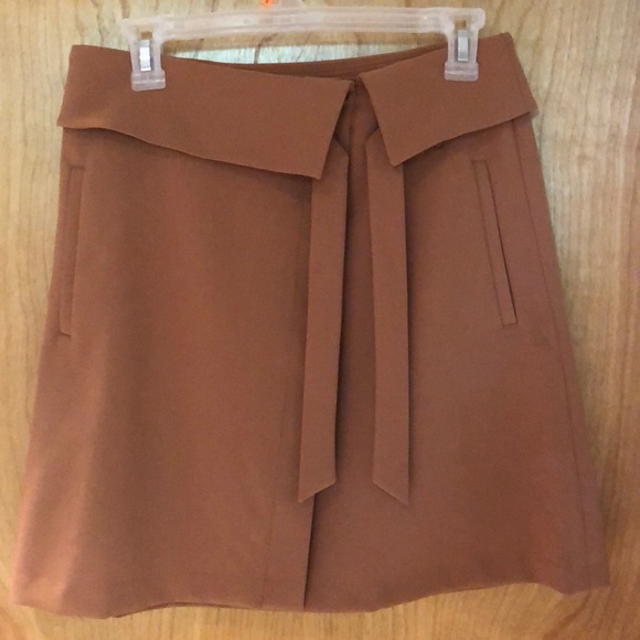 NWOT LOFT Skirt, size 4 - Picture 2 of 5